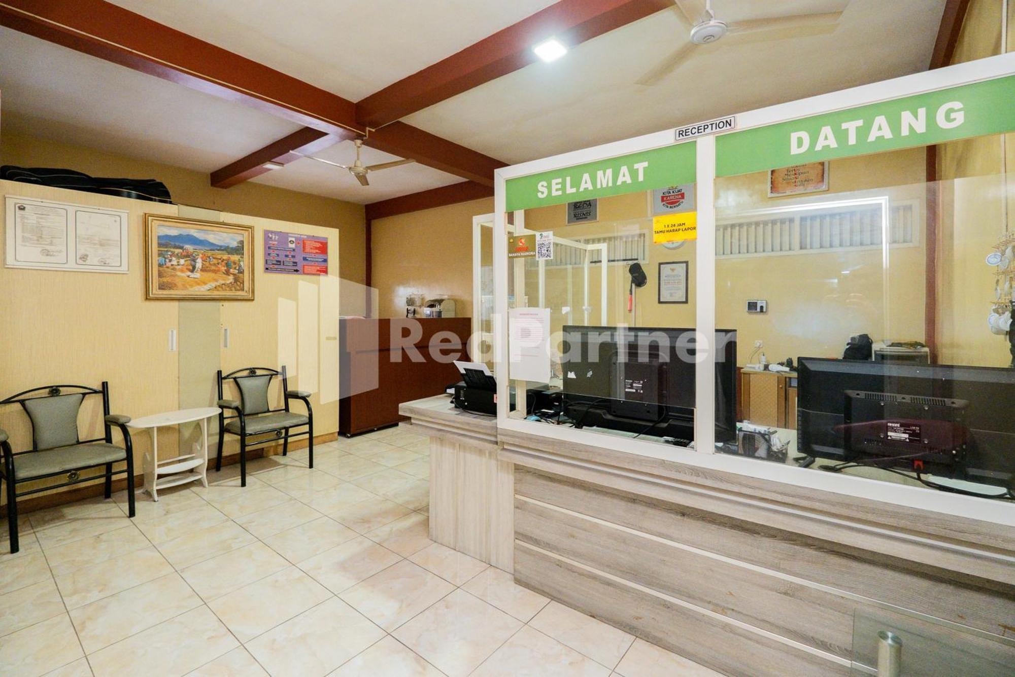 Hotel Omah Kalimosodo Mitra Reddoorz Near Stasiun Malang Kota Baru Exterior foto